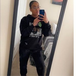 Meet your Posher, Dinaysia